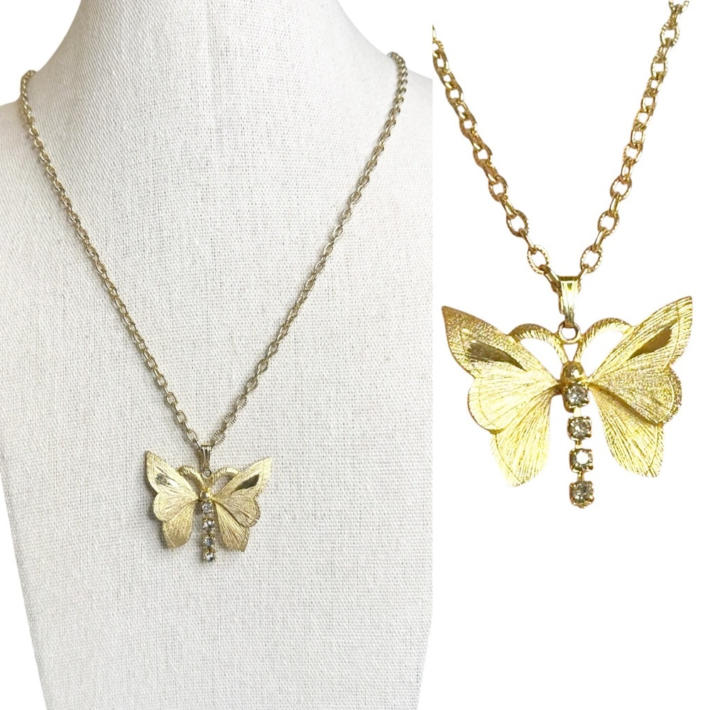 Vintage 70s Gold Tone Articulated Rhinestone Butterfly Pendant Necklace